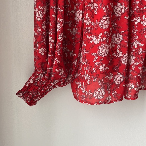 Rose + Olive Ruched Long Sleeve Blouse - Picture 3 of 4